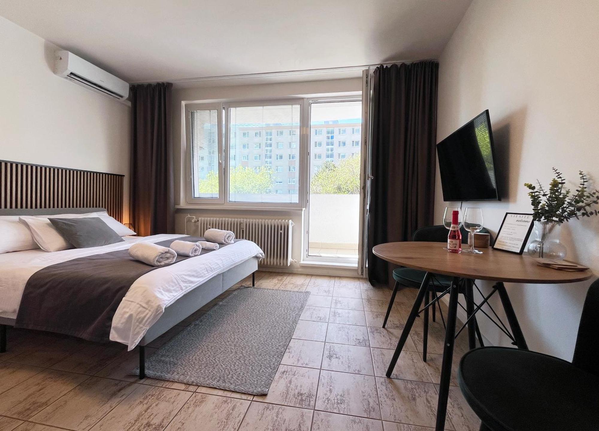 New Cozy Studio, Ac & Free Private Parking Bratislava