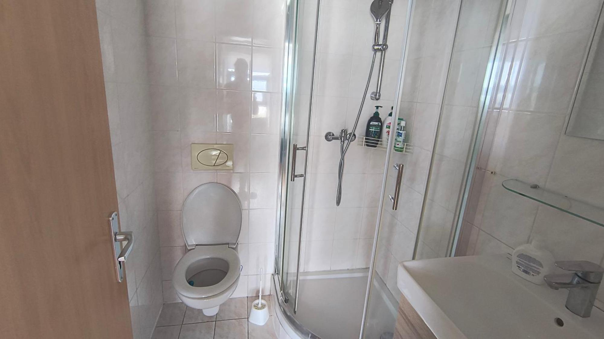 Pretty Nice View Apartment Near Danube River, Free Parking *