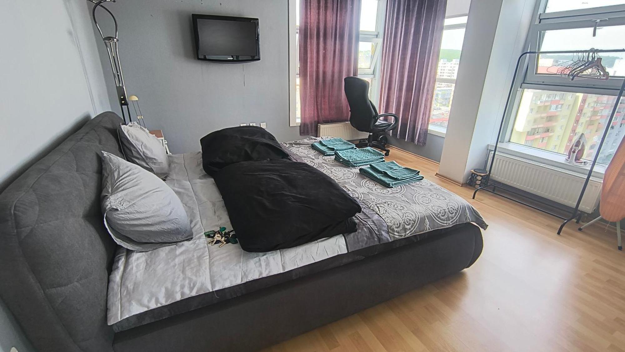 Pretty Nice View Apartment Near Danube River, Free Parking