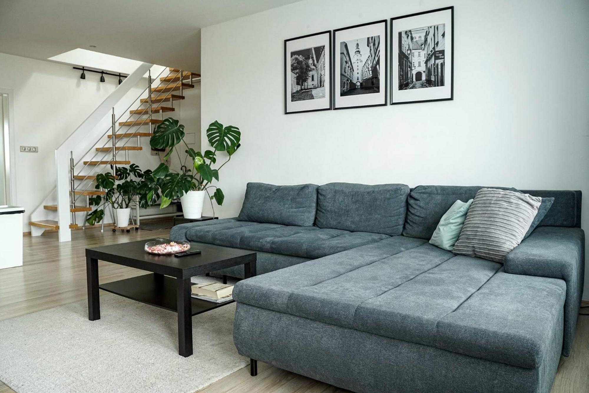Urban Zenhouse No.2 - Breakfast Included Apartment Bratislava