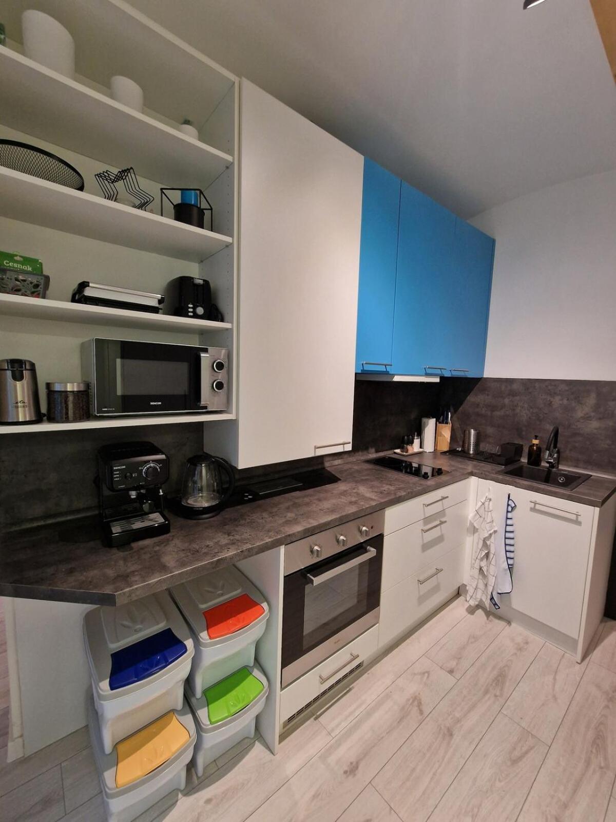 Urban Chic Living - Old Town, Walk Everywhere Apartment