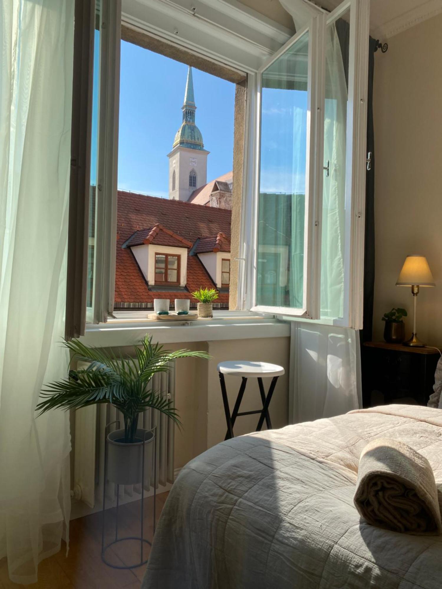 Apartment Audrey Hepburn Ii Location Cathedral View Air-conditioned