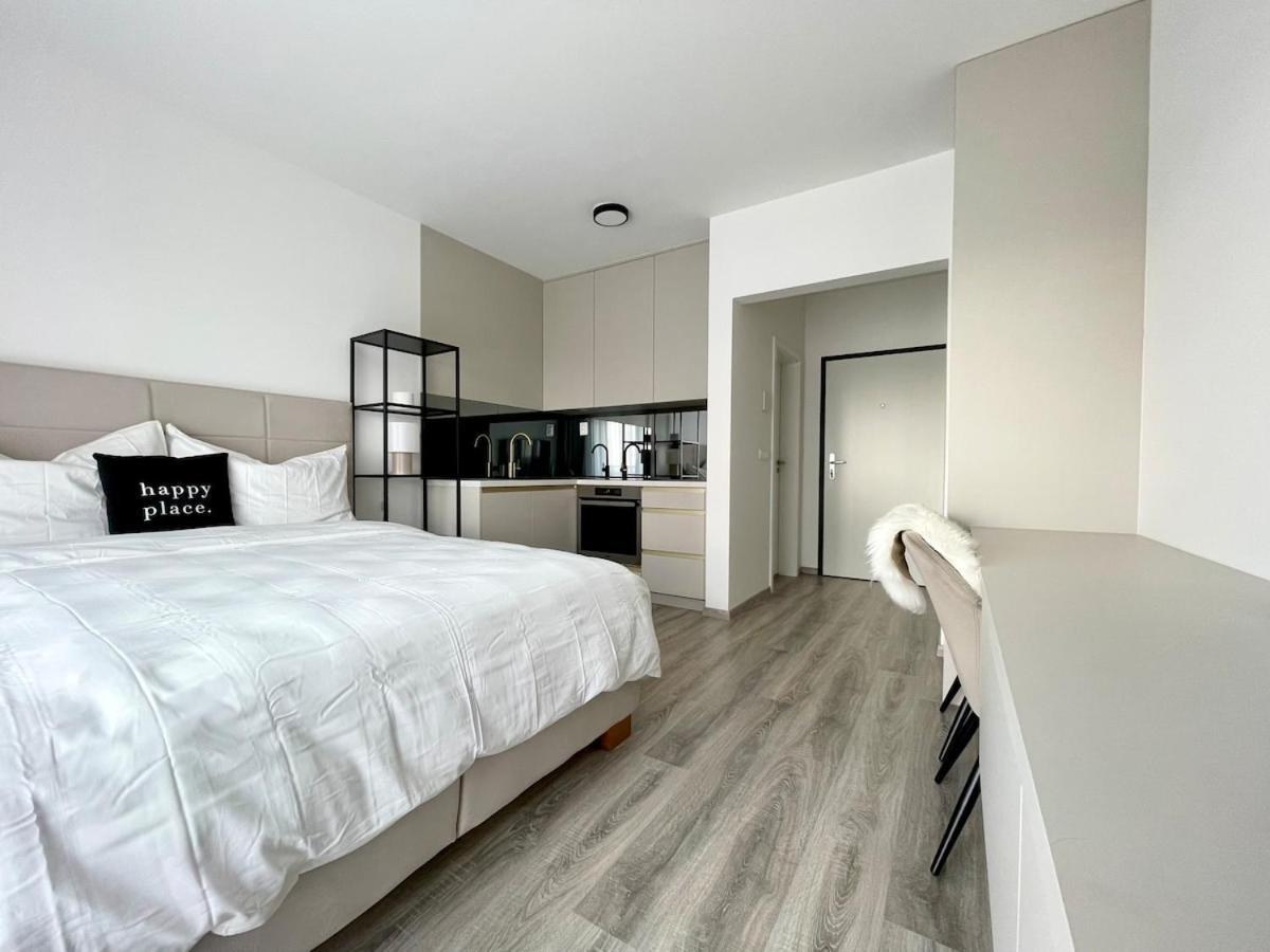 Brand New Minimalist Flat *