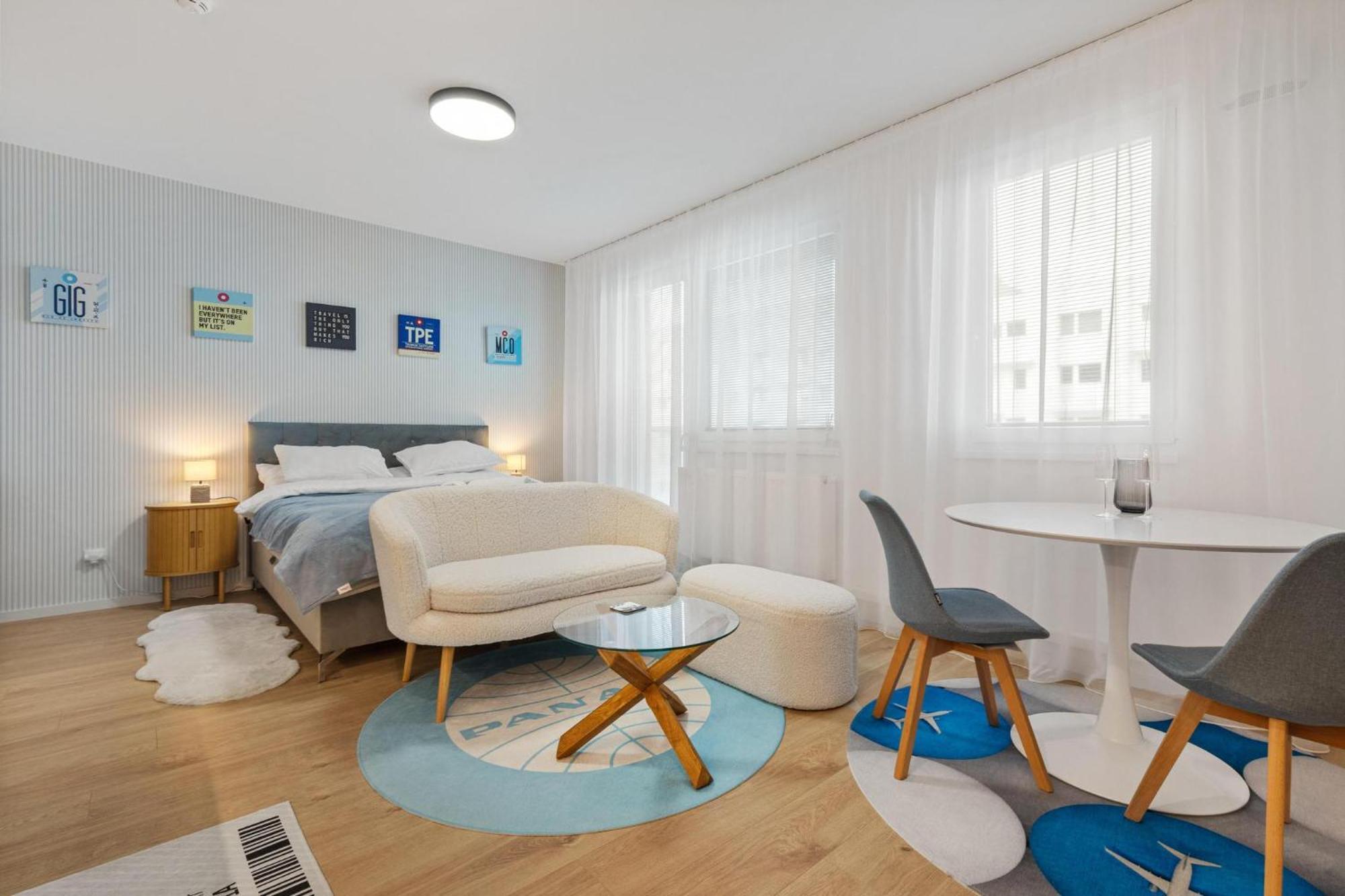 Apartment Ah Airport Pan Am