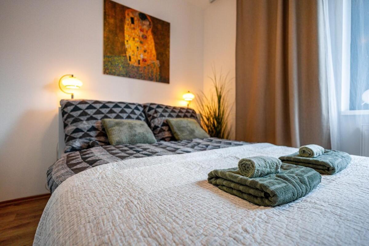 Apartment Adm Premium Center *