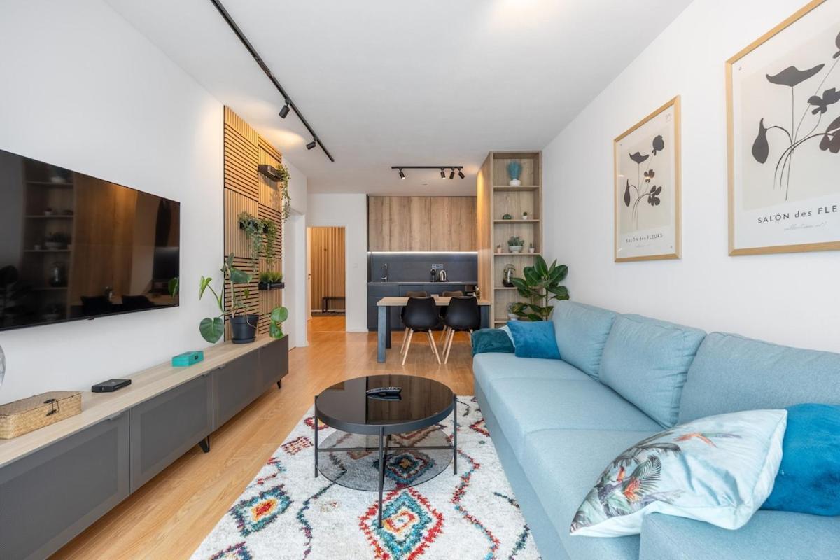 Apartment Bratislava Modern Living, Design Apt & Parking *