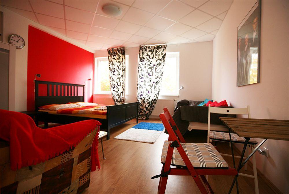 Hostel Freddie Next To Mercury Bratislava