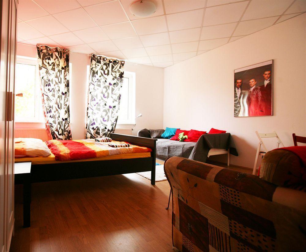 Hostel Freddie Next To Mercury Bratislava