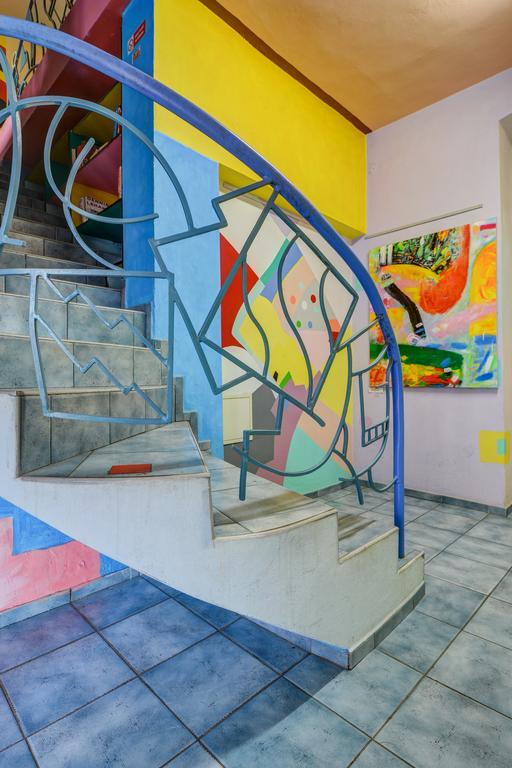 Hotel Sebarozvoja S Moznostou Ziskania Inspirujucich Prostriedkov Na Zmenu Interieru Bratislava
