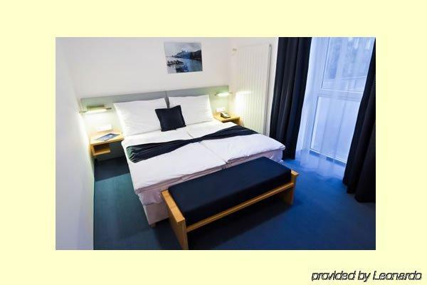Hotel Felicity Garni 3*