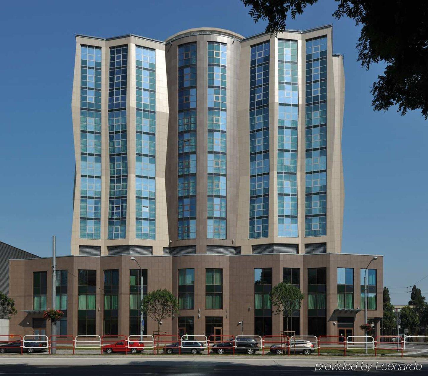 Doubletree By Hilton Hotel