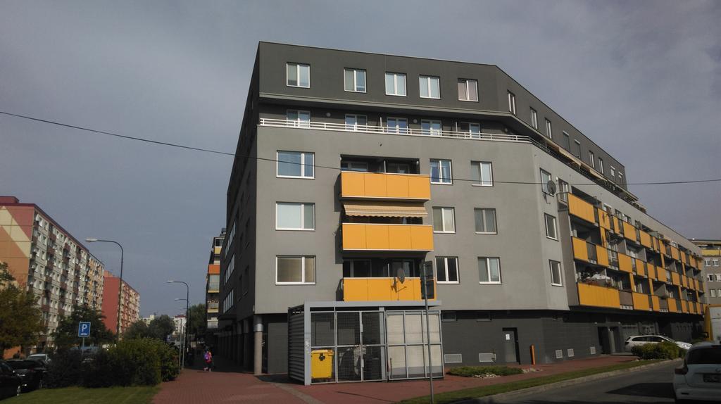 Homestay Einsteinova Petrzalka Station *