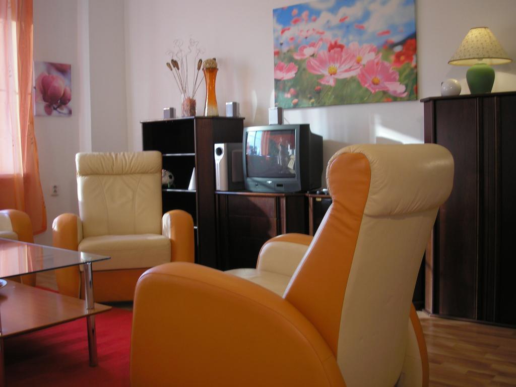 Vacation Apartment *