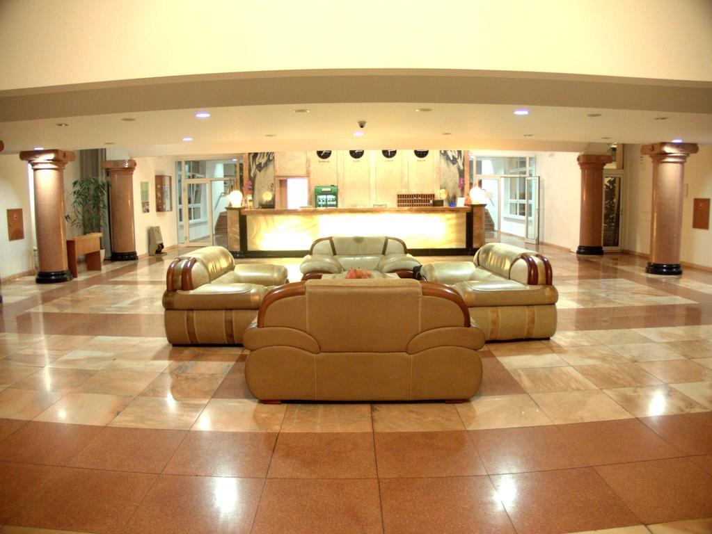 Astra Hotel