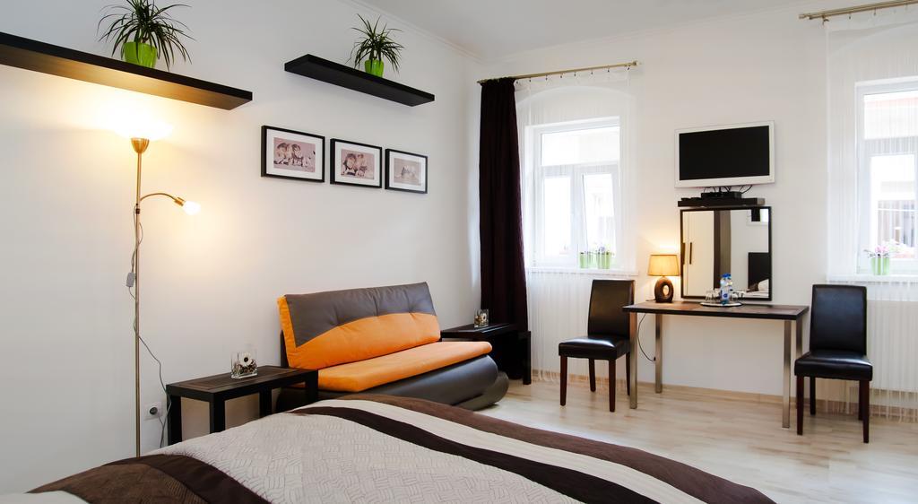 Apartment Leo