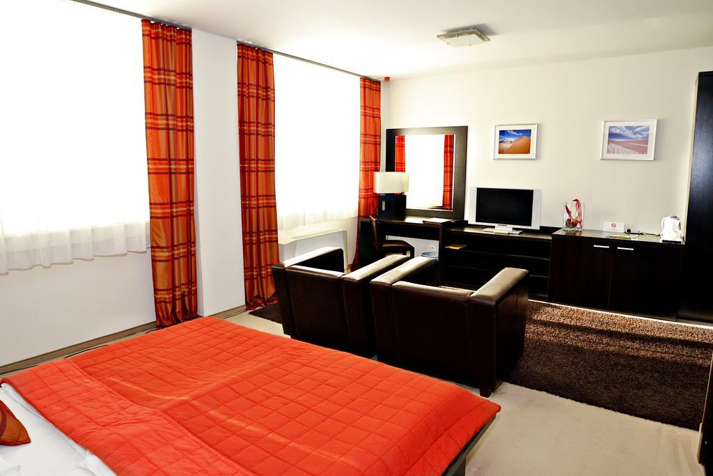 Hotel Aston 3*