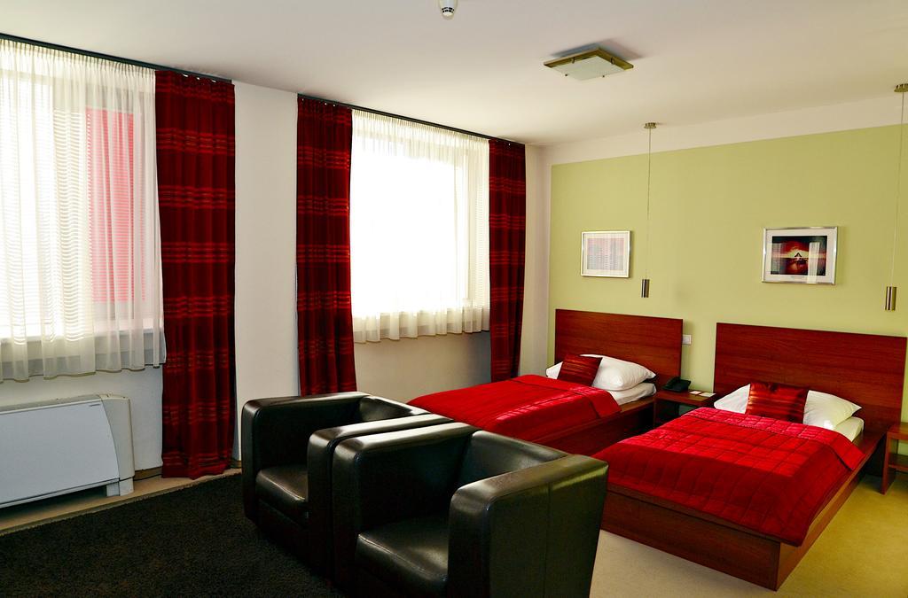 Hotel Aston 3*