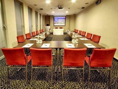 Roset & 4* Bratislava