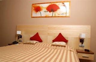 Holiday Hotel 4*