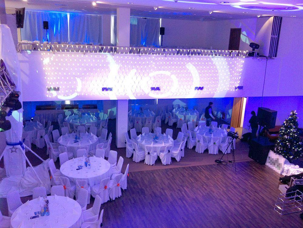 Saffron Hotel