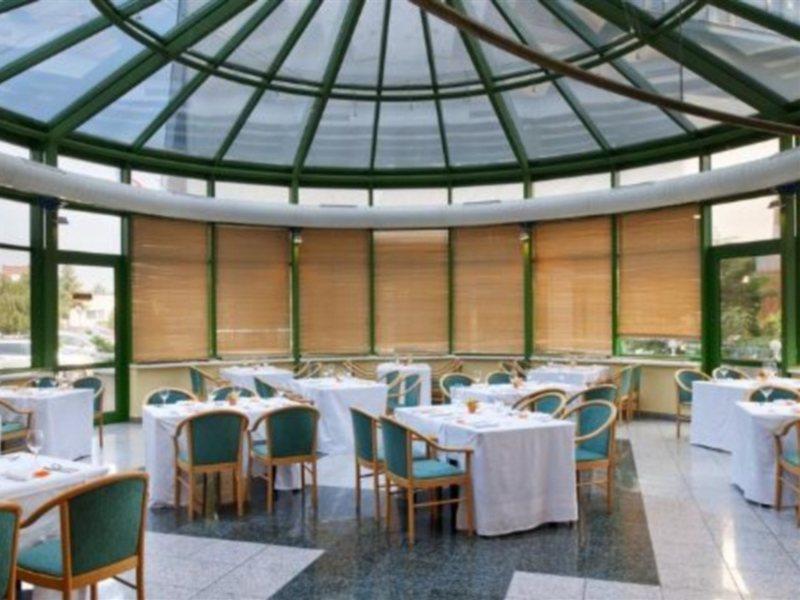 Hotel Holiday Inn Bratislava