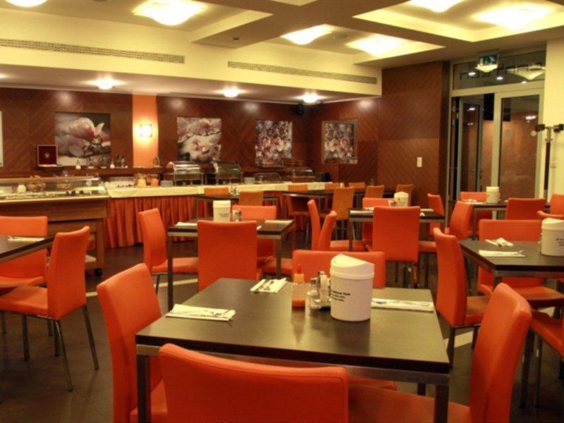 Hotel Art William 4*