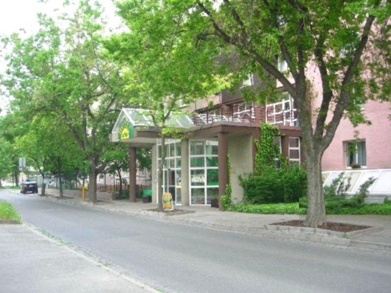 Hotel Echo 3*