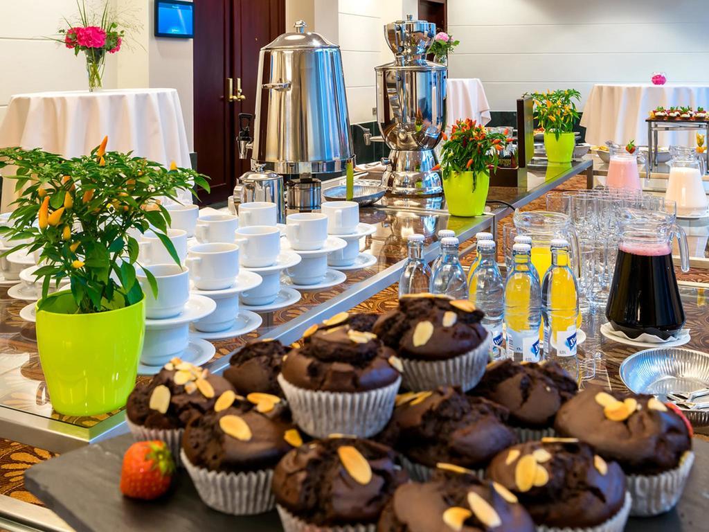 Hotel Radisson Blu Carlton Hotel, 4*