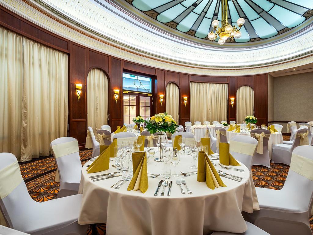 Hotel Radisson Blu Carlton Hotel,