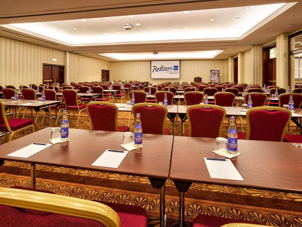 Hotel Radisson Blu Carlton Hotel, 4*
