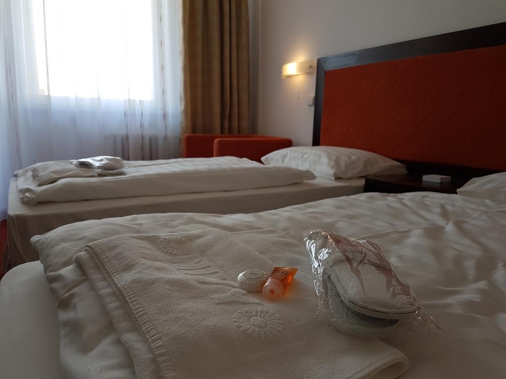Nivy Hotel