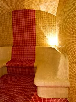 Raki Hotel 3*