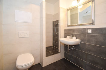 Charming & Cozy Ambiente Hotel Pressburg
