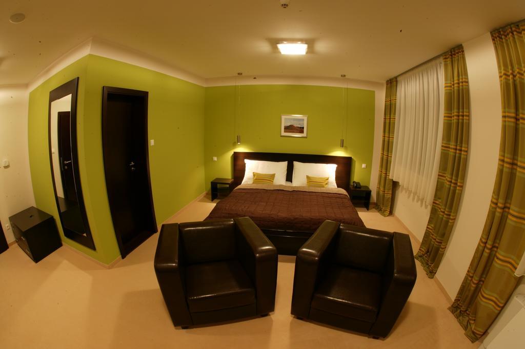 Aston 3* Bratislava