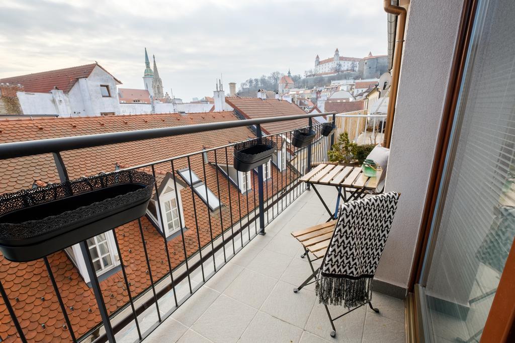 Bastova, Stela & Mia * Bratislava