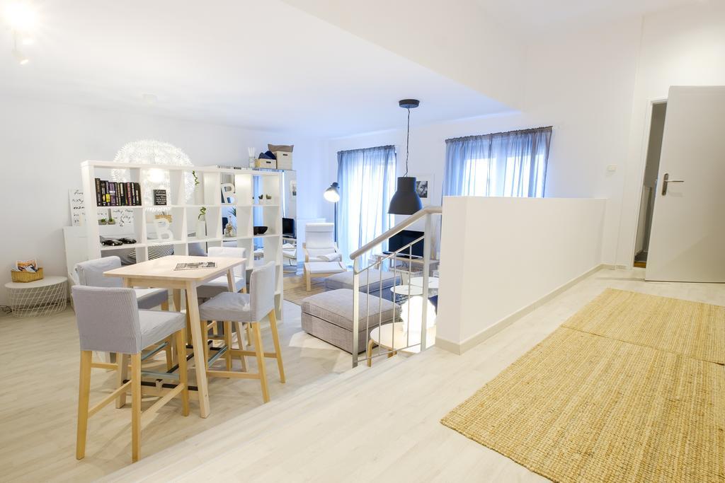 Apartment Bastova, Stela & Mia *