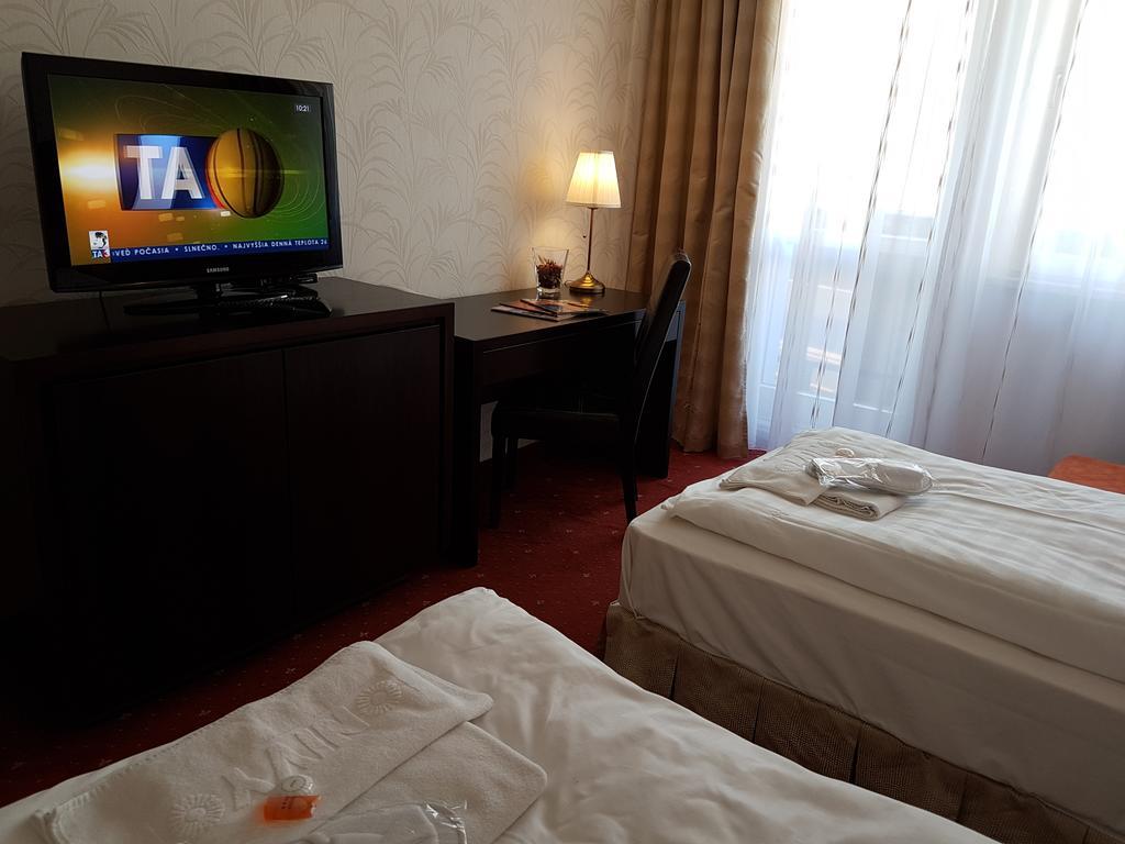 Hotel Nivy 3*