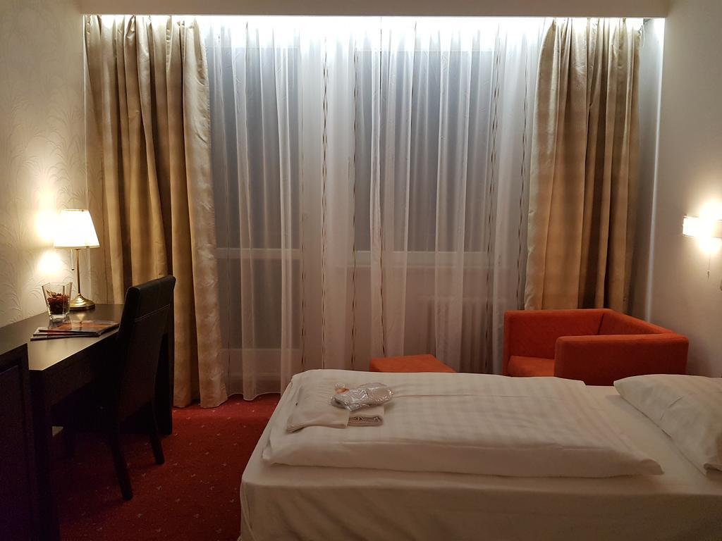 Nivy 3* Bratislava