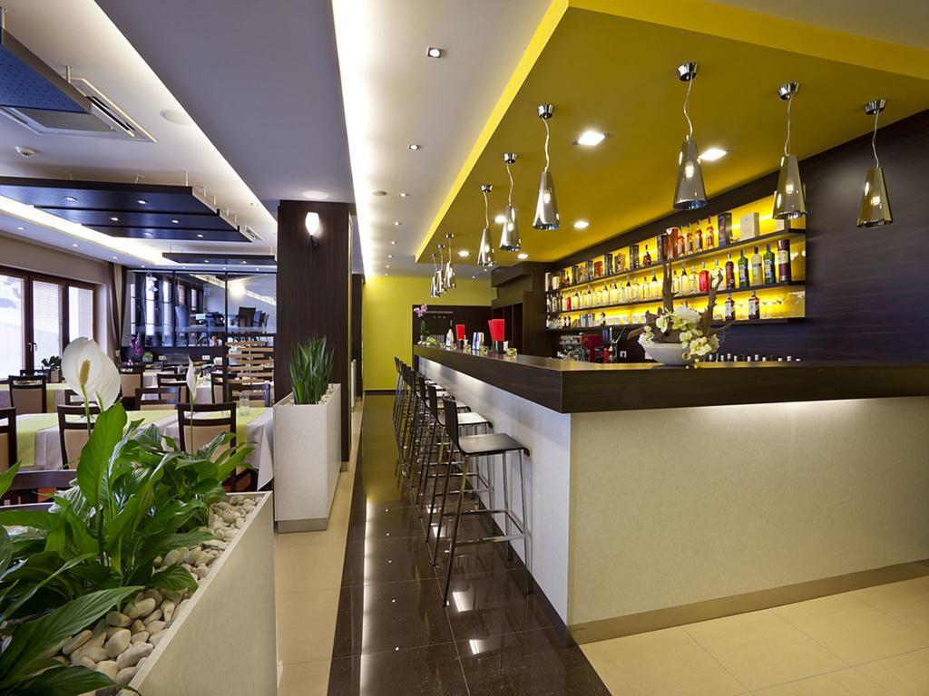 Hotel Viktor 3*