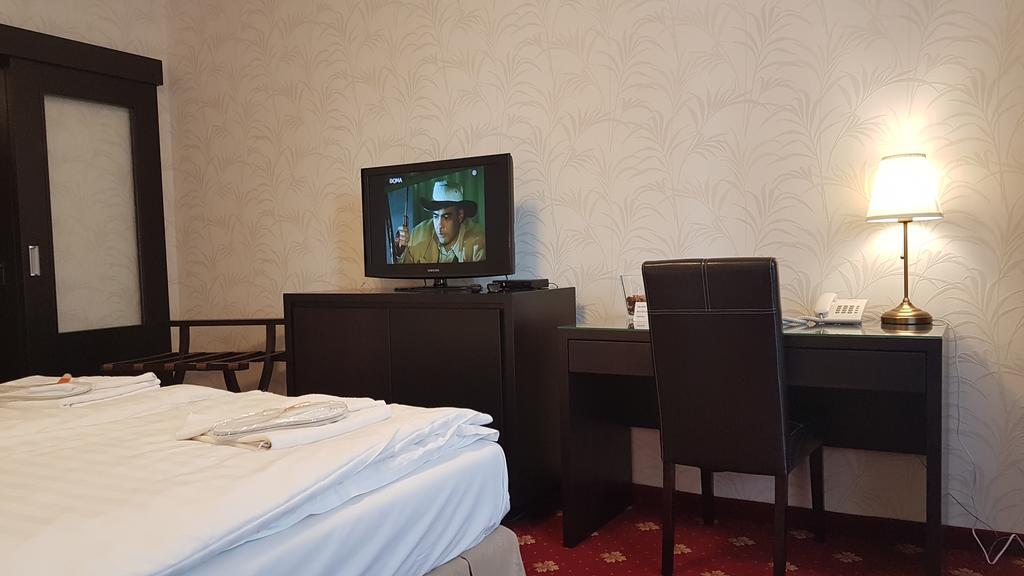 Hotel Nivy 3*