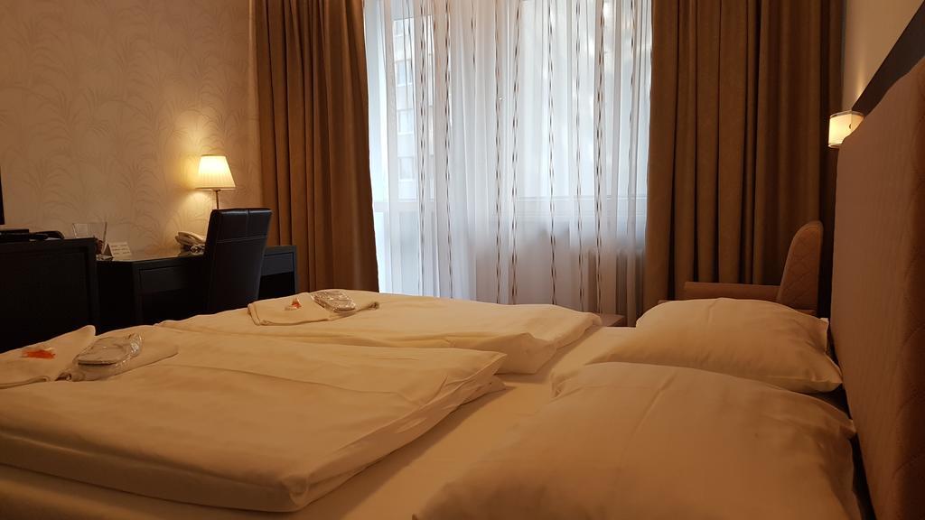 Nivy 3* Bratislava