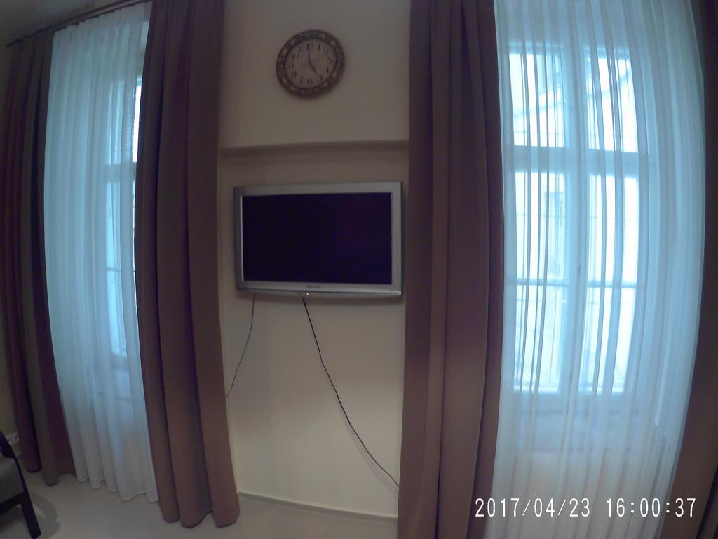 Lucas - Self Check-in * Bratislava