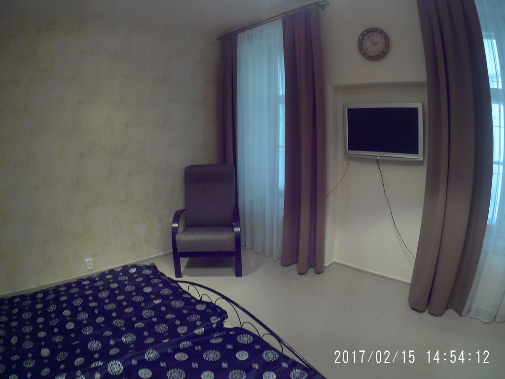 Lucas - Self Check-in Bratislava