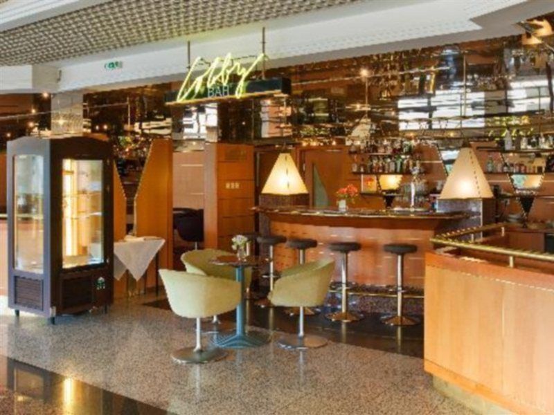 Holiday Inn Bratislava 4*