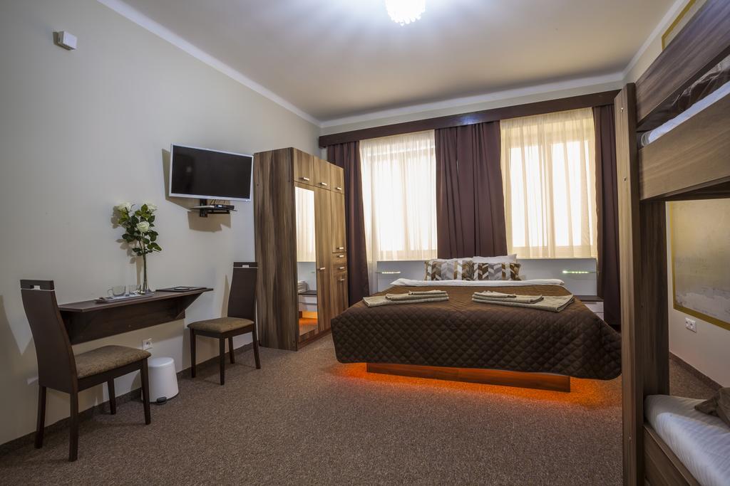 Homestay Luxury Air-conditioned In Old Town Bratislava