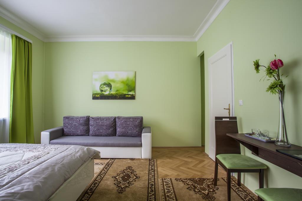 Luxury Air-conditioned In Old Town Bratislava