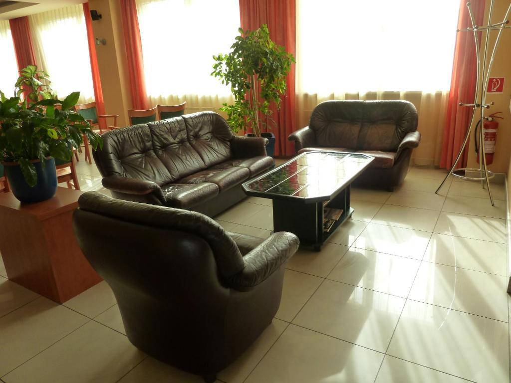 Jurki Dom Hotel