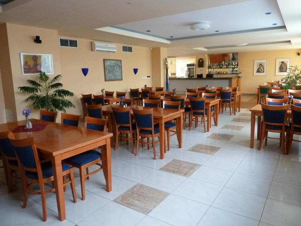 Jurki Dom Hotel