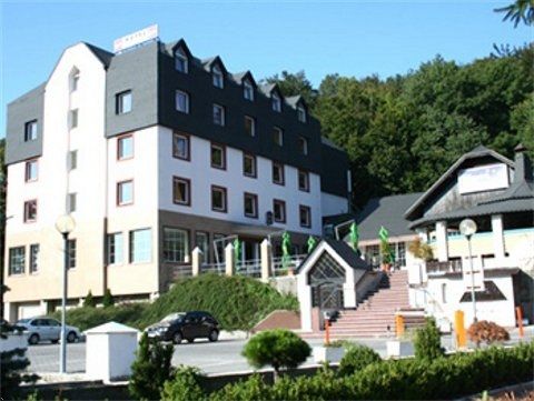 Hotel West 3*