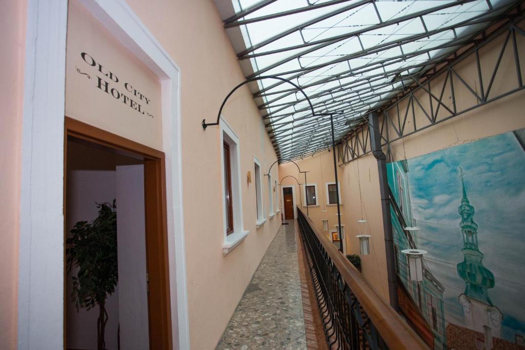 Hotel Old 2*